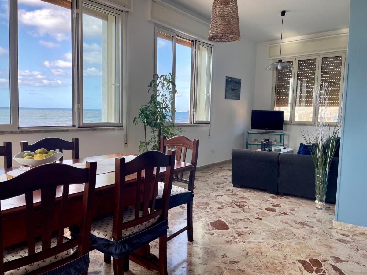 Villa Sea Front Carini Esterno foto